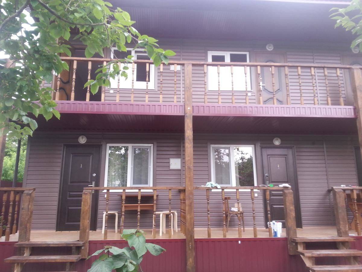 Фотографии номера Трехместный номер с видом на горы в Гостевом доме Гостевой дом Южная Пальмира Пицунда